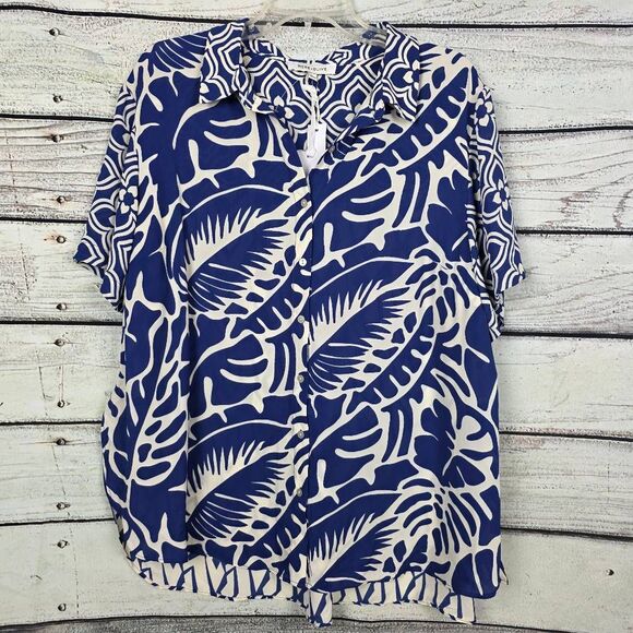 Rose + Olive Blue White Print Button Front Top 1X (NWT) - Picture 1 of 10